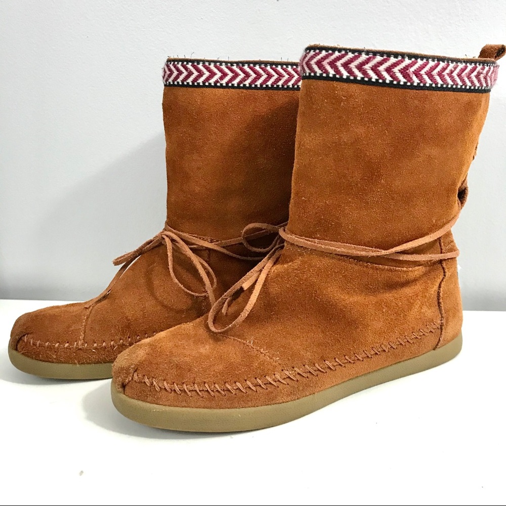 Toms Nepal Moccasin Boots Suede Leather Aztec